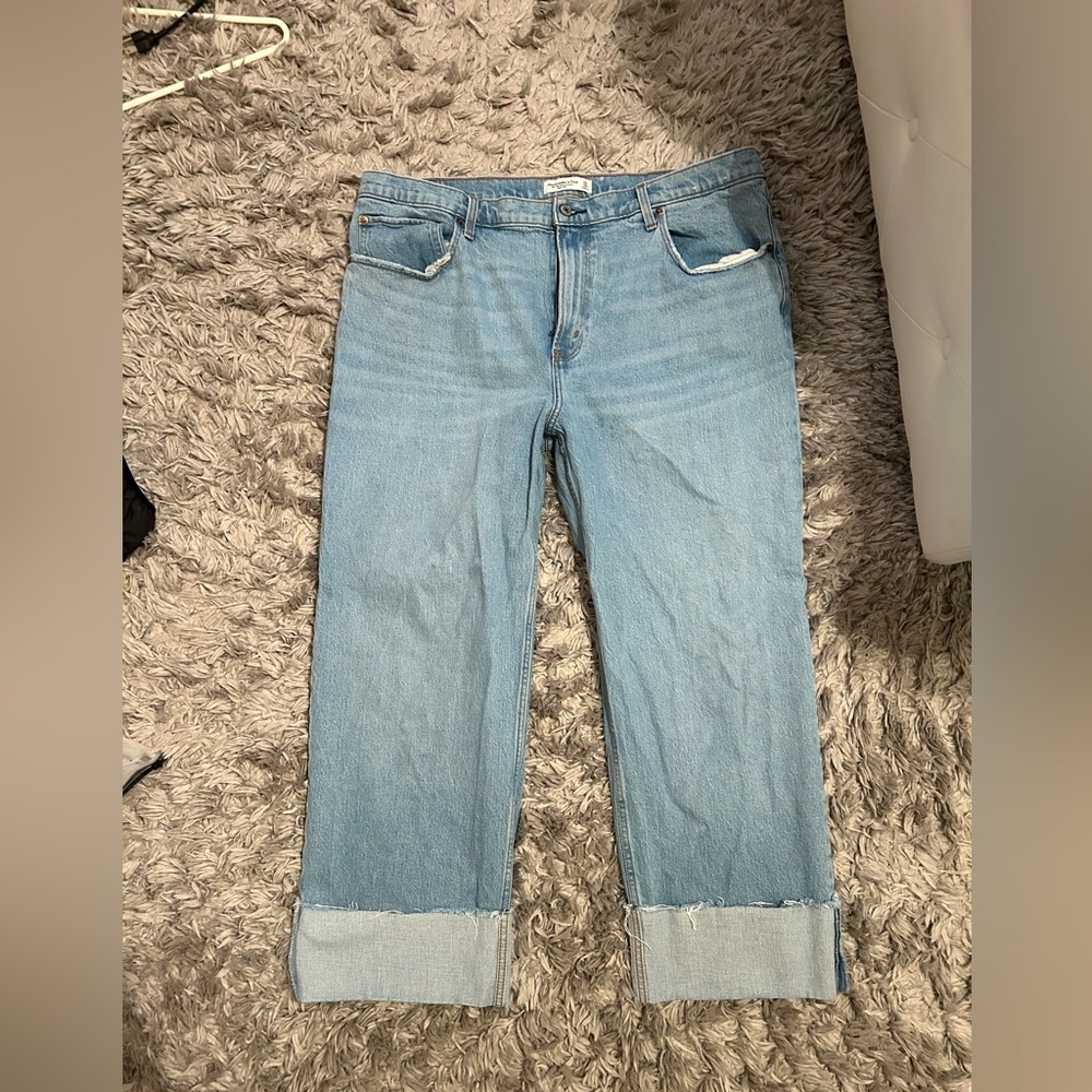 Abercrombie & Fitch Light Blue Ankle Jeans